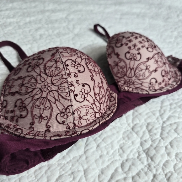 Victoria's Secret Very Sexy Push-up Bra - Burgundy Maroon 32B - Picture 3 of 14